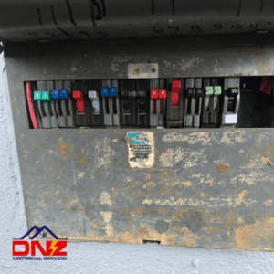 Zinsco electrical panel commonly found in older homes and recommended for replacement by licensed electricians at DNZ Electrical Services serving Agoura Hills and Thousand Oaks California.